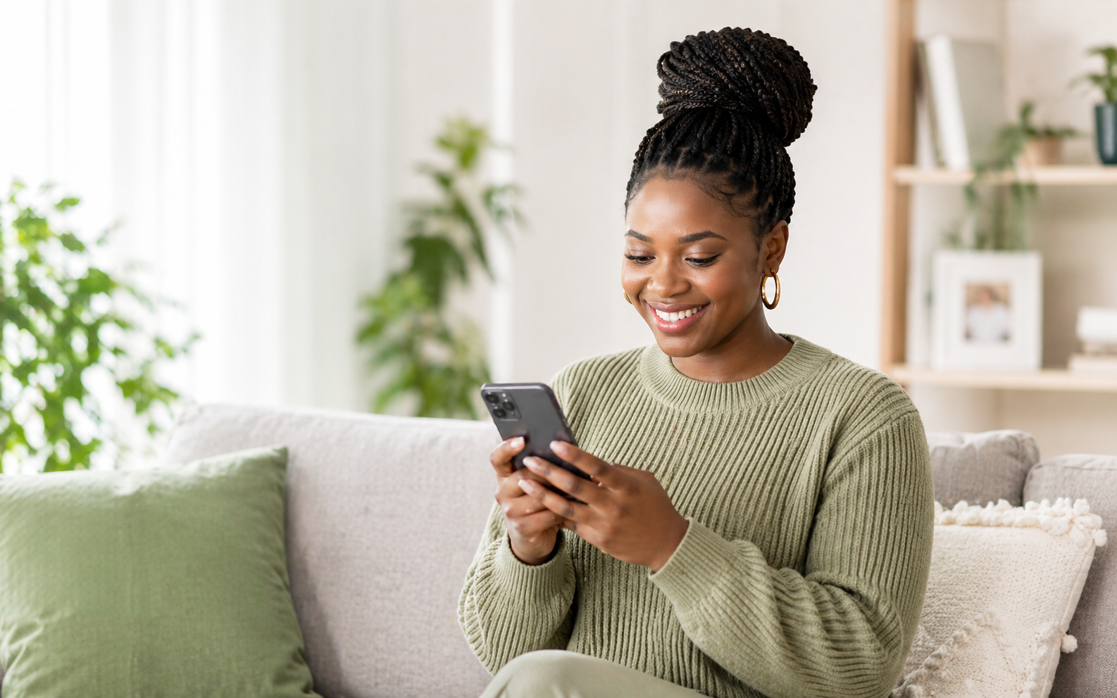 Online loan customer image 2